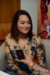 Sonakshi Sinha Interview About Lingaa Movie